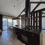 De Charme 6 Ou 8 Personnes En Aubrac Chez Sebastien & Stephanie Holiday home *