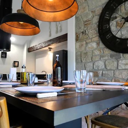 De Charme 6 Ou 8 Personnes En Aubrac Chez Sébastien&stéphanie Peyre-en-Aubrac