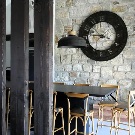 De Charme 6 Ou 8 Personnes En Aubrac Chez Sebastien & Stephanie Holiday home *