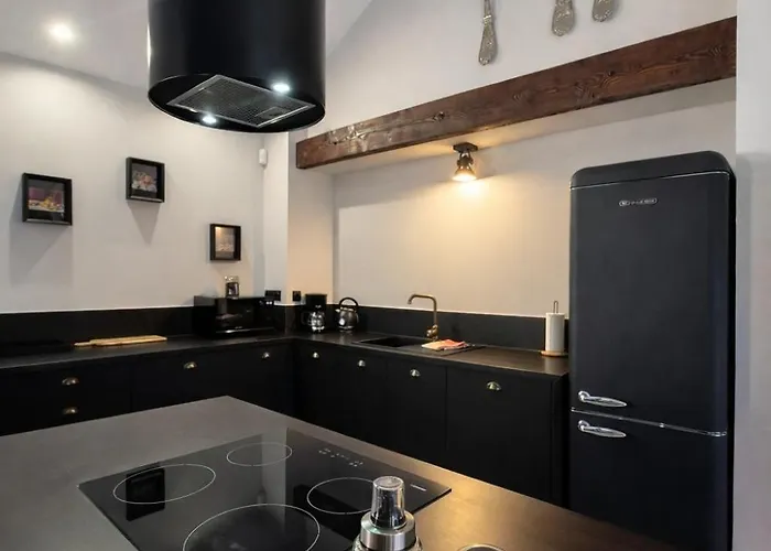Casa de Férias De Charme 6 Ou 8 Personnes En Aubrac Chez Sebastien & Stephanie *